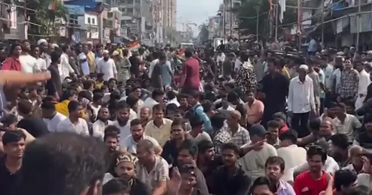 On Saturday, tension occurred in Dharavi slum, Mumbai after hundreds of Muslim residents gathered on a road and protest against the Brihanmumbai Municipal Corporation’s plan to demolish an alleged illegal portion of a mosque