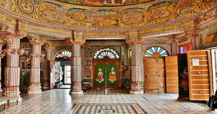 The Bhandasar Jain Mandir, an architectural splendour, stands in the heart of Bikaner, Rajasthan. It was built with 40,000 kilograms of ghee