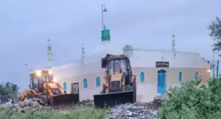 On Saturday, the Gujarat administration demolished Illegal religious structures, such as a mosque, graveyard, and a dargah near the hallowed Somnath Temple