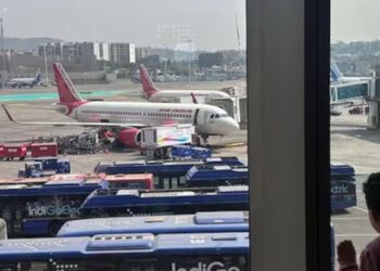 For the past many days amid a spate of bomb hoaxes on several flights, over 85 flights of IndiGo, Air India, Vistara and Akasa Air received similar threats on Thursday