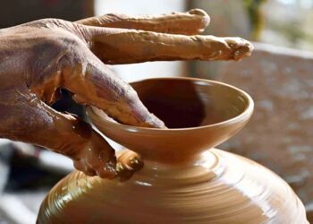 In Nimati Bhitor Kokila Gaon of Assam’s Jorhat District the Kumar community has managed to keep their centuries-old pottery tradition alive