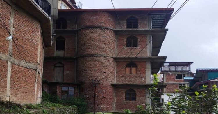 The local people of Sanjauli, who were demanding to be made a respondent in the famous mosque case of Sanjauli in Shimla, have got a setback from the court. The case was heard in the District Court of Shimla on Thursday