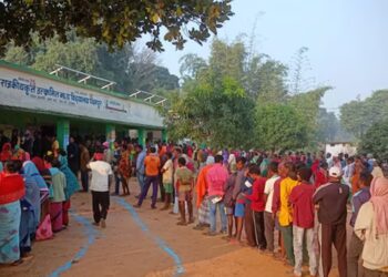 Voting is going on in Maharashtra today. Voting is being held on all 288 assembly seats of Maharashtra. The reputation of many big leaders of the state is at stake