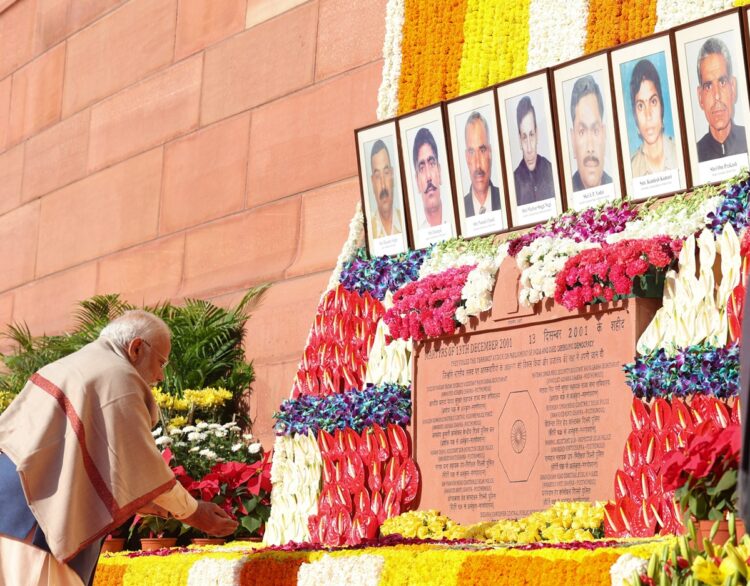 On Friday, Prime Minister Narendra Modi and several other top political leaders and ministers of the country on reached the Parliament and paid their tributes to the fallen Jawans on the 23 years of the Parliament Attack