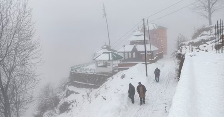 The weather has changed once again in Himachal Pradesh. Snowfall has been occurring on the mountain ranges of the state since last night