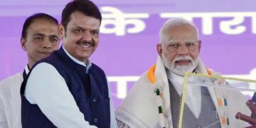 On Wednesday, Devendra Fadanvis expressed his heartfelt gratitude to people and praised Prime Minister Narendra Modi for his support