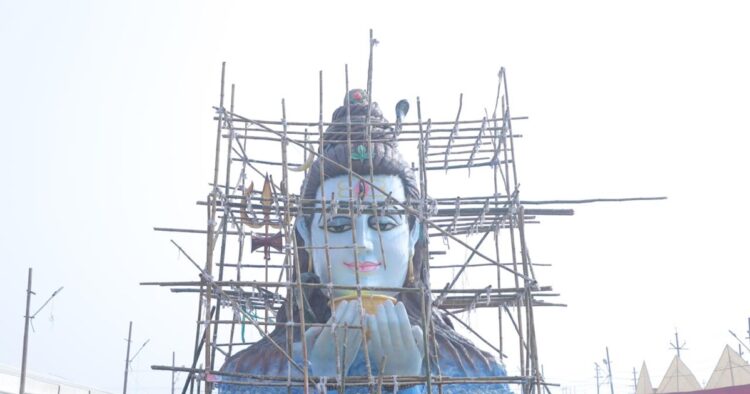 MahaKumbh serves as a time for spiritual renewal where pilgrims congregate at the Sangam