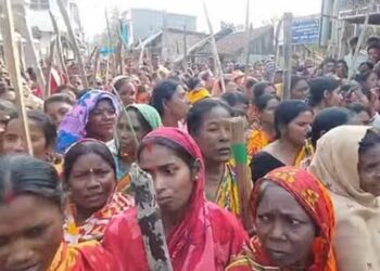 Are Hindu Families in Murshidabad Living in Terror as Women Face Unthinkable Choices Under Mob Threats?