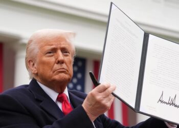 Will Your Next Smartphone Cost More? Trump’s New Tariff Plan Targets China’s Tech Supply Chain