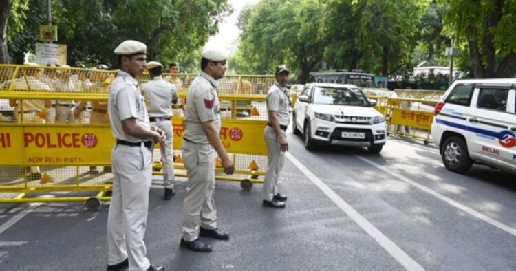 Arrest 2 Key Rawalpindi-Trained Pakistani ISI Operatives in Secret 3 Months Operation (PC: Hindustan Times)